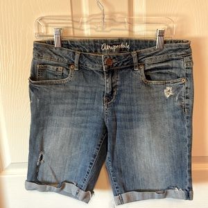Aeropostale Distressed Bermuda Short, Cuffed Hem, Pre-owned, Women’s Size 10
